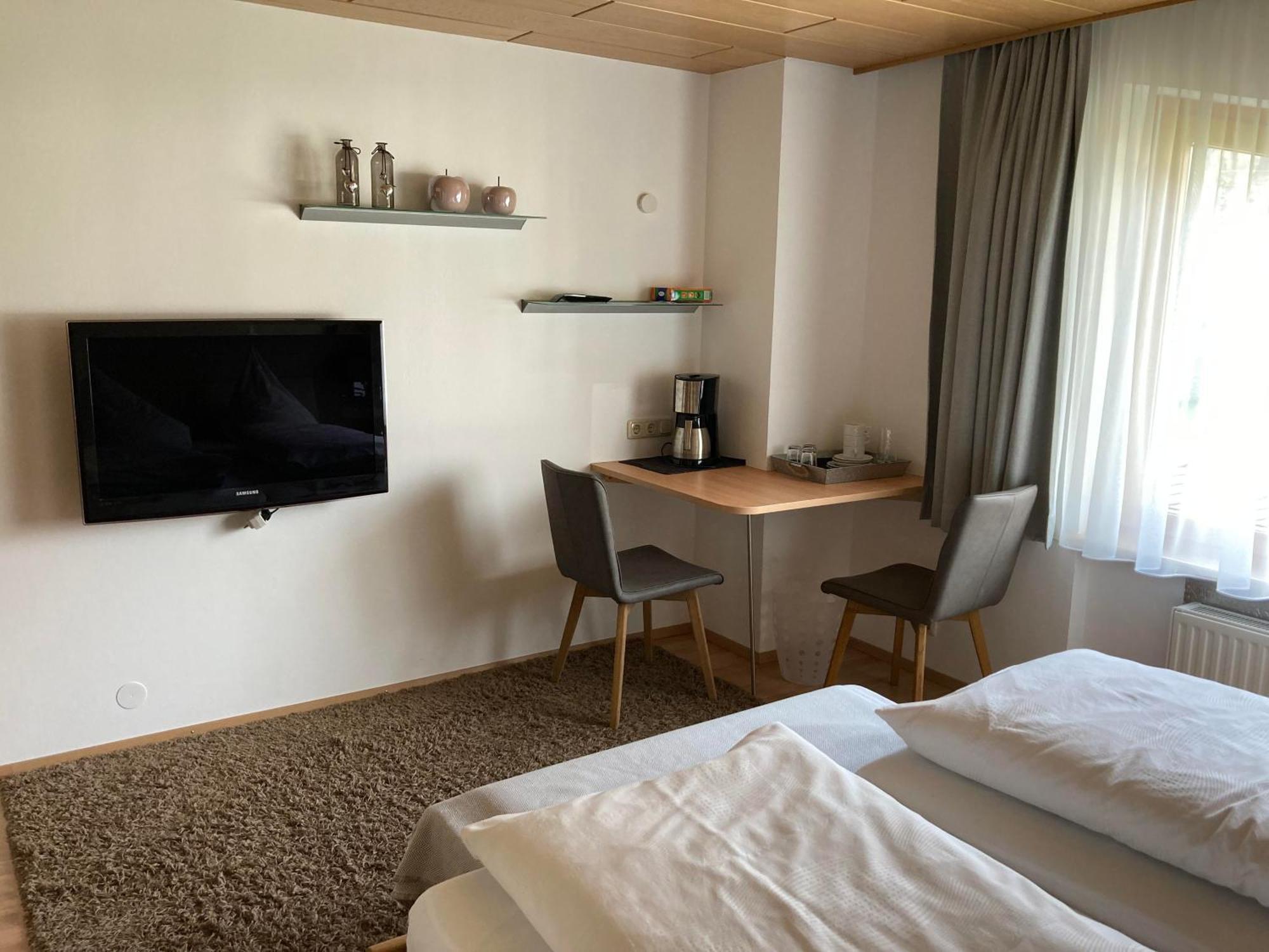 Zani Helga Bed & Breakfast Bartholomaeberg Exterior photo